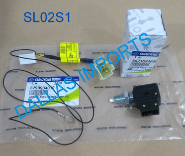 SL02S1 - SENSOR PEDAL FREIO + CABO ADPTADOR SSANGYONG ACTYON SUV 2.3 GASOLINA / ACTYON SUV 2.0 DIESEL ACTYON SPORT 2.0 DIESEL / KYRON 2.0 ou 2.7 DIESEL REXTON 2.7 DIESEL
